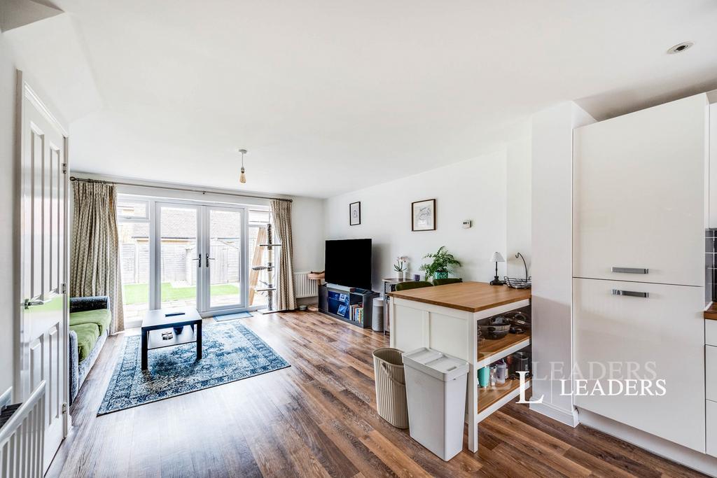 Lounge - Kitchen