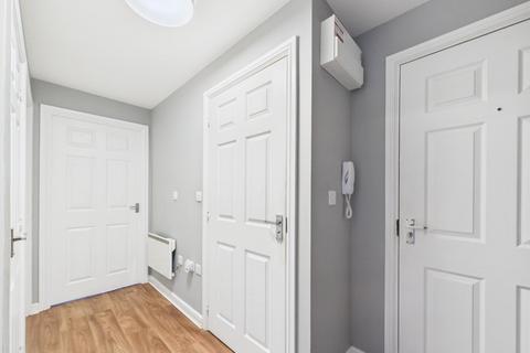 undefined, 2 Bed First Floor Flat, Neptune Drive, Bridlington, YO16 4EF