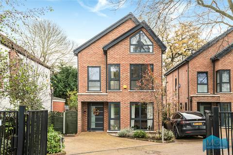 3 bedroom detached house for sale, Willow Walk, London, N21