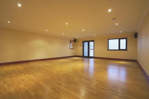 3 bedroom house for sale, Sedbergh Road, Kendal LA9