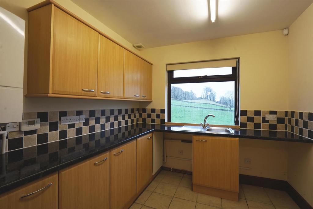 Kitchen b