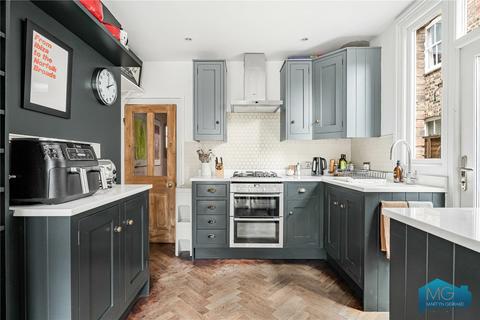 undefined, Nightingale Lane, London, N8
