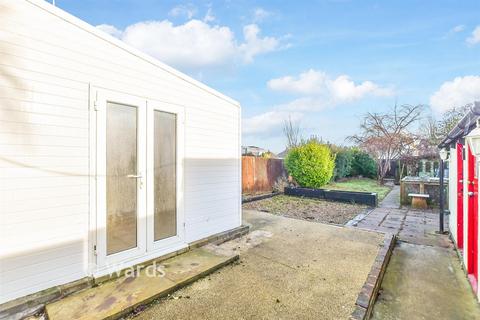 4 bedroom semi-detached house for sale, Gloucester Road, Maidstone, Kent