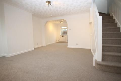 3 bedroom semi-detached house to rent, School Green Road, Freshwater