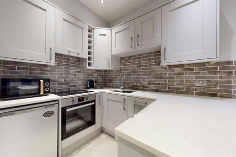 1 bedroom ground floor flat to rent, Burlington Road, Swanage