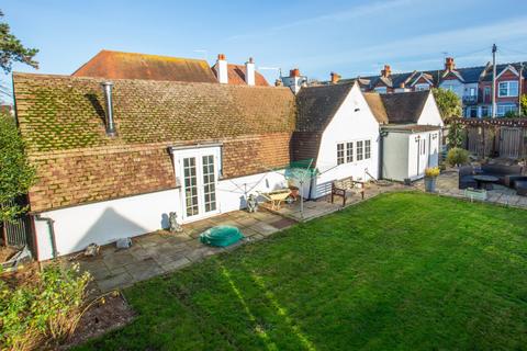 4 bedroom bungalow for sale, Douglas Road, Herne Bay, Kent, CT6