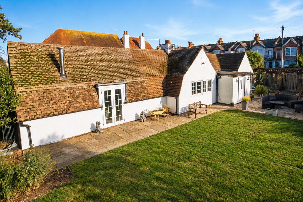 House in Herne Bay, Hunter's Forstal, Mickleburgh Hill