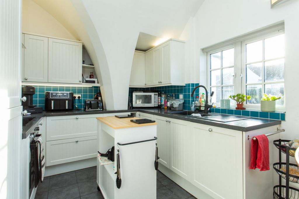 House in Herne Bay, Hunter's Forstal, Mickleburgh Hill - View 4