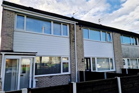 3 bedroom end of terrace house to rent, Bradbury Road, Winsford