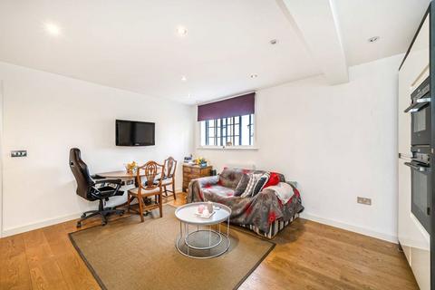 undefined, The Broadway, London W5