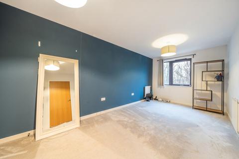 2 bedroom flat to rent, Boundaries Road, London, SW12