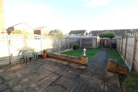 2 bedroom terraced house for sale, Cedar Avenue, Lutterworth LE17