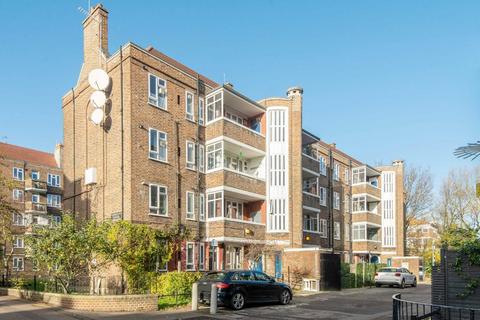 2 bedroom flat to rent, Whiston Road, London E2