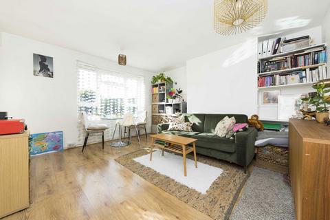 1 bedroom flat to rent, Amhurst Road, London E8