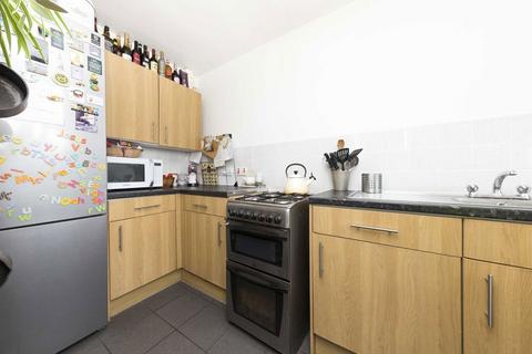 1 bedroom flat to rent, Amhurst Road, London E8