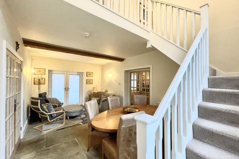 4 bedroom character property for sale, Grimescar Road, Huddersfield, HD2