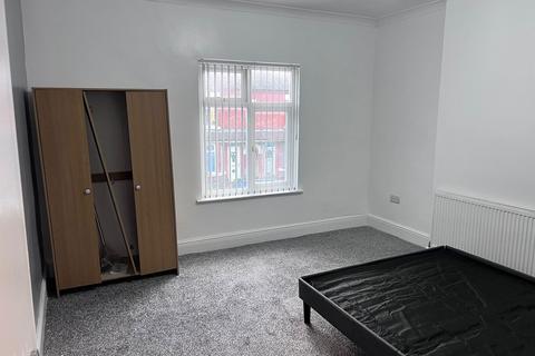 4 bedroom terraced house for sale, Haunchwood Road, Nuneaton, Warwickshire, CV10 8DJ
