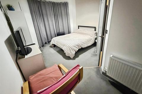 1 bedroom in a house share to rent, Derrington Avenue , Crewe, Cheshire