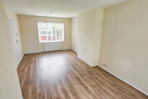 2 bedroom semi-detached house to rent, Salterford Road, Hucknall, Nottingham, NG15 6GA