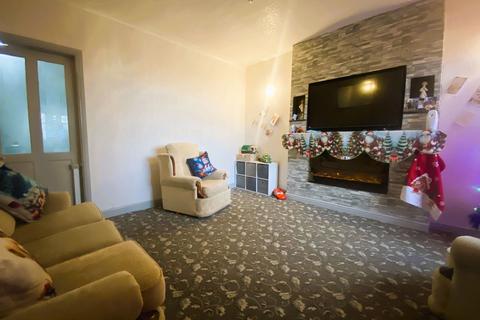 2 bedroom end of terrace house for sale, 25 Alcester Street, Chadderton OL9 8LD
