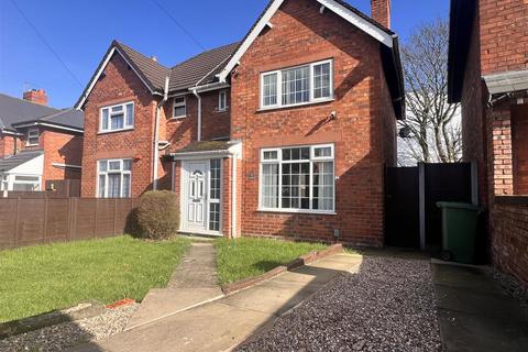 3 bedroom semi-detached house to rent, Pine Street, Bloxwich