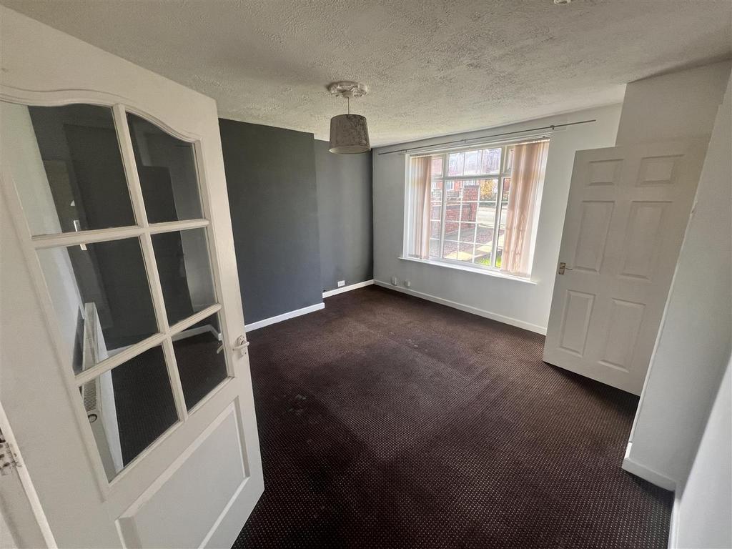 Living Room 4