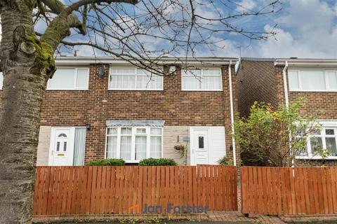 3 bedroom house to rent, Blenheim, Killingworth