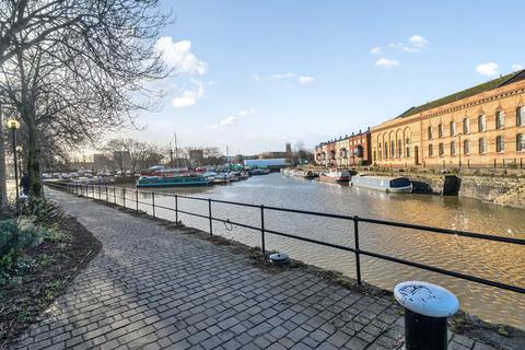 2 bedroom apartment for sale, Guinea Street, Somerset BS1