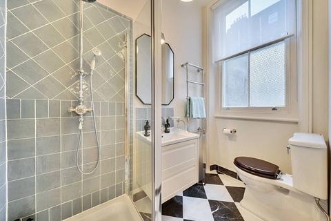 Studio to rent, Penywern Road, Earls Court, London, SW5