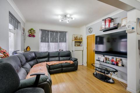 2 bedroom semi-detached house for sale, Chalk Road, London E13