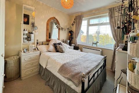 1 bedroom apartment for sale, Ridgeway, Broadstone, Poole, Dorset, BH18