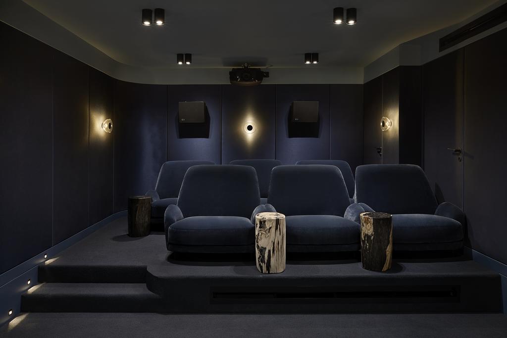 Upper Riverside Club Building5 Cinema (1).jpg