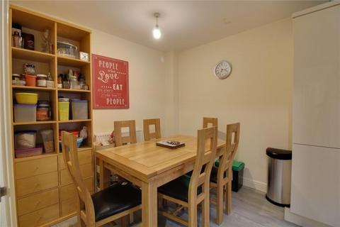 3 bedroom semi-detached house to rent, Downside Close,  Basingstoke,  RG24