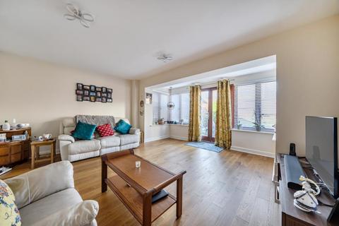 4 bedroom semi-detached house to rent, Downside Close,  Basingstoke,  RG24