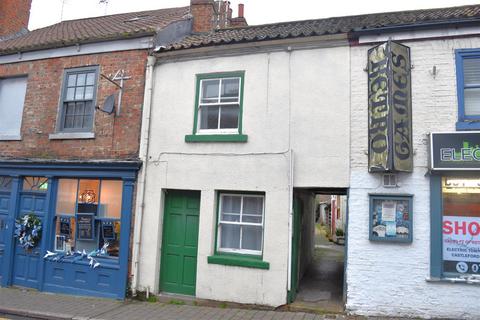 2 bedroom flat to rent, High Skellgate, Ripon