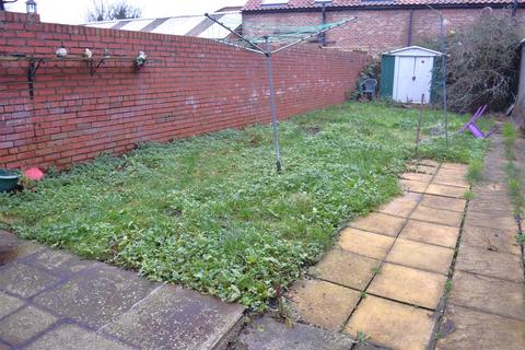 2 bedroom flat to rent, High Skellgate, Ripon