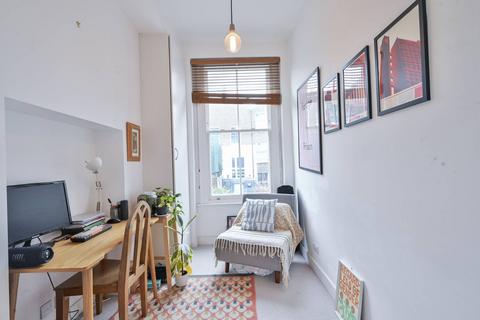 2 bedroom flat for sale, St Charles Square, North Kensington, London, W10