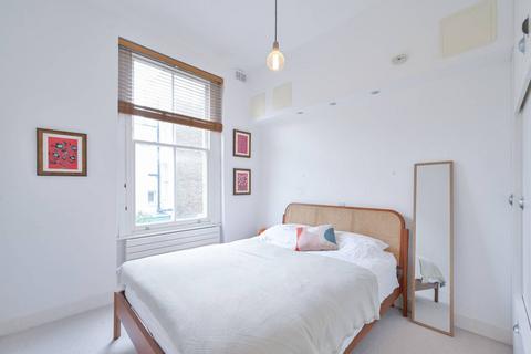 2 bedroom flat for sale, St Charles Square, North Kensington, London, W10