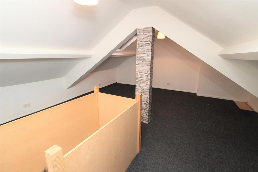 Loft Area.JPG