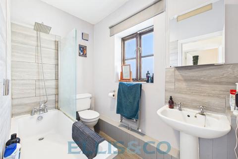 2 bedroom end of terrace house for sale, Kinnings Row, Tonbridge, Kent, TN9