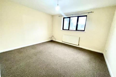 undefined, Highgrove Court, Rushden