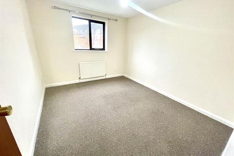 undefined, Highgrove Court, Rushden