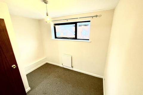 undefined, Highgrove Court, Rushden