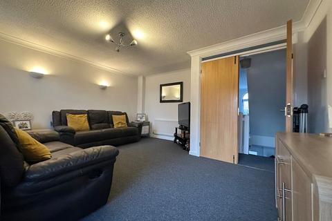 3 bedroom house to rent, Hazel Road, Southampton SO19
