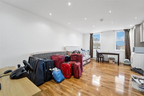 undefined, Vicarage Farm Road, Hounslow TW3