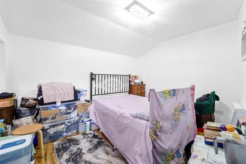 undefined, Vicarage Farm Road, Hounslow TW3