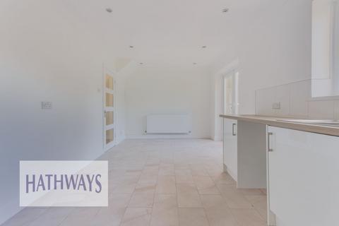 3 bedroom terraced house to rent, Tynewydd Green, Pontnewydd, NP44