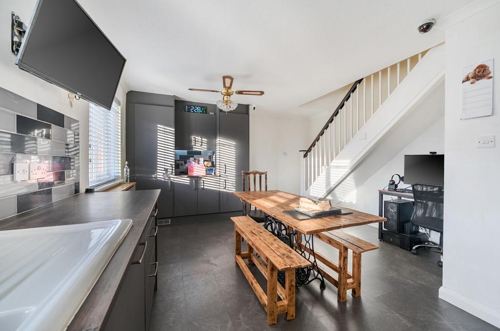 1385362 5 6930623...