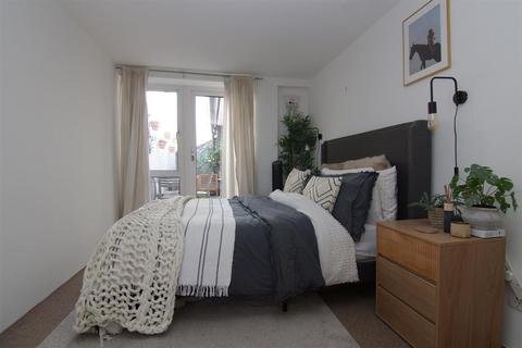 1 bedroom flat to rent, Fairfield Road, Bow Quarter, E3