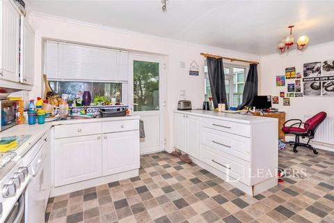 3 bedroom house to rent, Selwyn Road, Stamford, PE9